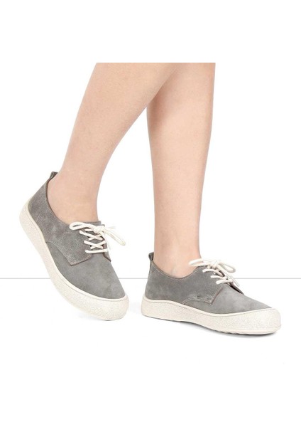 Kadın Gri Bağcıklı Kalın Tabanlı Süet Deri Ayakkabı fiyatları