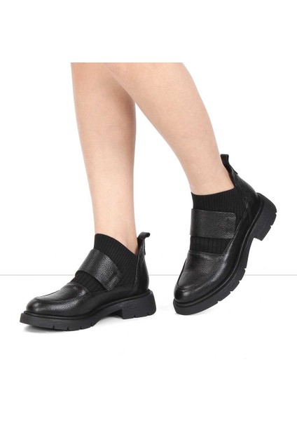 Kadın Siyah Triko Detaylı Deri Bot fiyatları