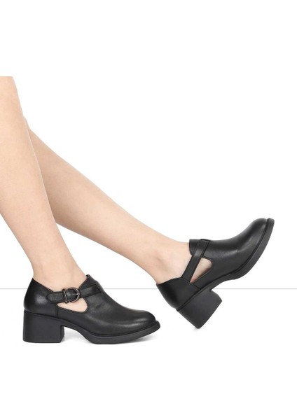 Kadın Siyah Kalın Topuklu Deri Klasik Ayakkabı