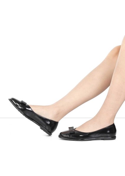 Kadın Siyah Tokalı Rugan Deri Babet fiyatları