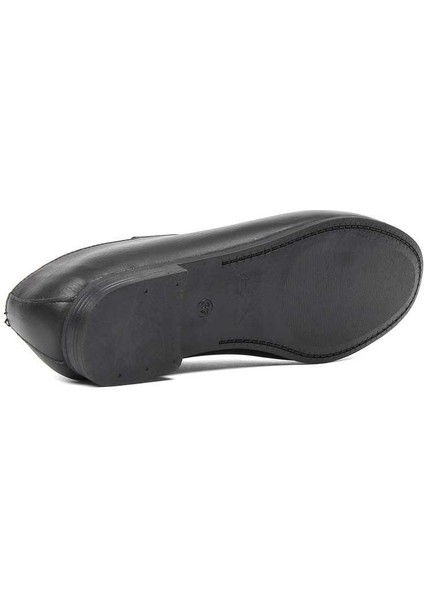 Kadın Siyah Lastikli Deri Babet