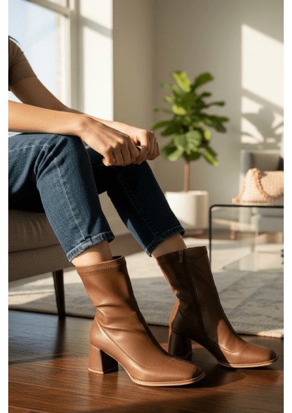 Lirya Kahverengi ( 8 cm Topuklu ) Günlük Kullanım Kadın Botu modelleri