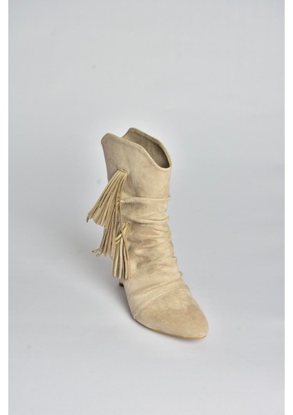 V404022202 Ten Süet Alçak Topuklu Püsküllü Kadın Bot fırsatları