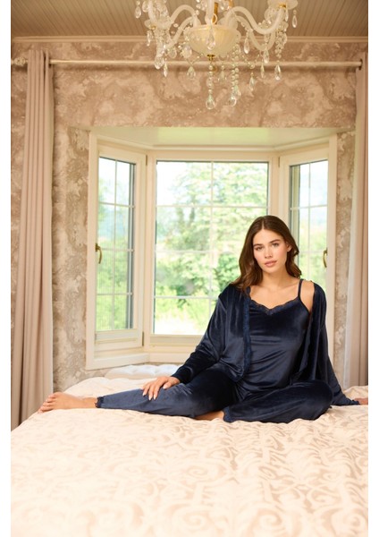 Kadın Fransız Kadife 3'lü Şık Askılı Lacivert Pijama Takımı - 5545