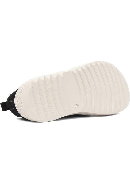 Kadın Siyah Bağcıklı Kalın Tabanlı Süet Deri Ayakkabı