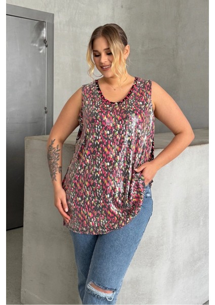 Büyük Beden V Yaka Desenli Payet Işlemeli Kolsuz Bluz 302386