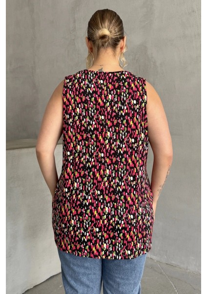 Büyük Beden V Yaka Desenli Payet Işlemeli Kolsuz Bluz 302386