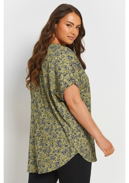 Büyük Beden Çentik Yaka Kısa Kollu Eteği Asimetrik Kesim Desenli Bluz 303867 fırsatları
