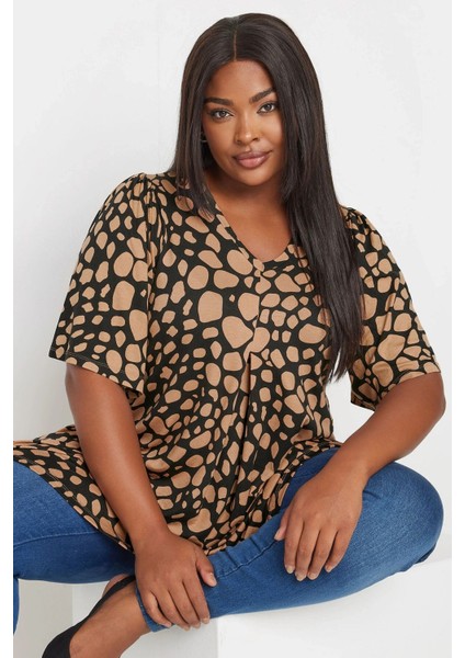Büyük Beden V Yaka Desenli Asimetrik Kesim Likralı Bluz 303438 fırsatları
