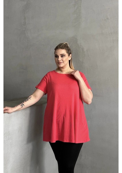 Büyük Beden Kısa Kollu Bisiklet Yaka Eteği Bollaşan Basic Bluz 100-50 fırsatları