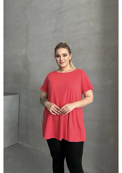 Büyük Beden Kısa Kollu Bisiklet Yaka Eteği Bollaşan Basic Bluz 100-50 indirimleri