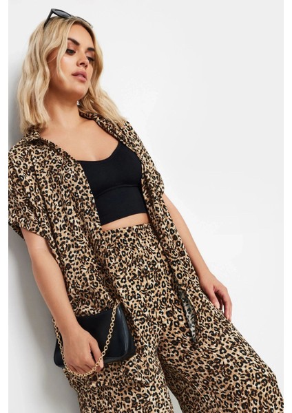 Büyük Beden Kısa Kollu Desenli Düğmeli Gömlek 321826 fiyatları