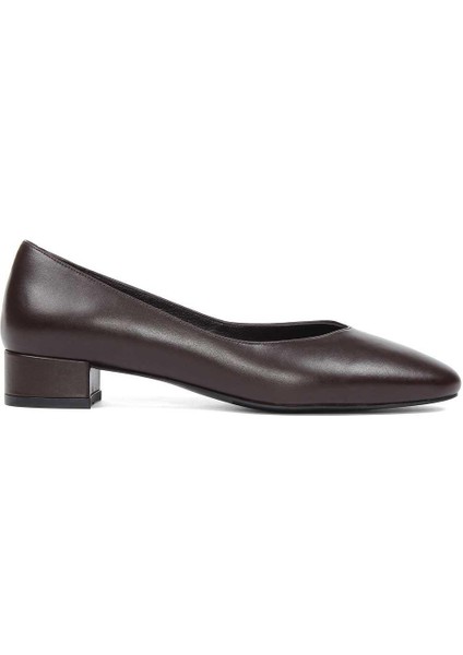 Kadın Kahverengi Kısa Kalın Topuklu Deri Klasik Ayakkabı