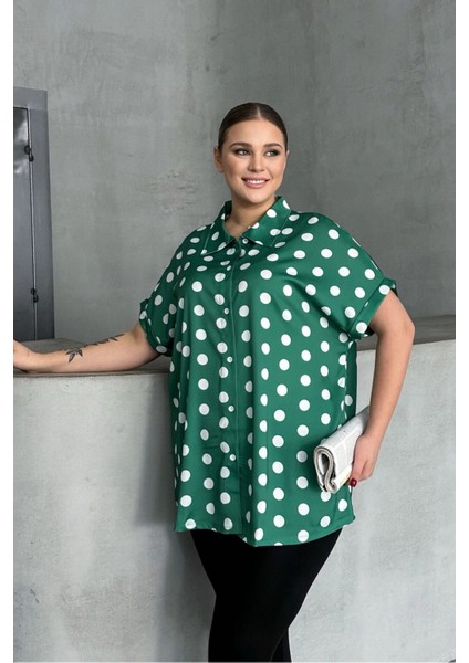 Büyük Beden Önü Düğmeli Kısa Kollu Puantiye Desenli Gömlek 303461 fiyatları