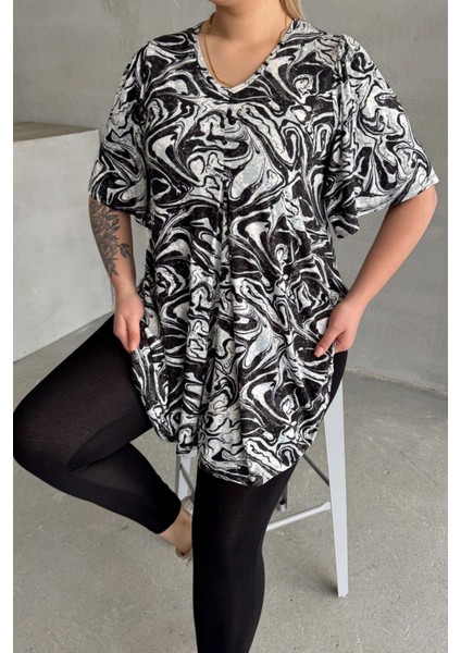 Büyük Beden V Yaka Kısa Kollu Eteği Bollaşan Desenli Bluz 101-17
