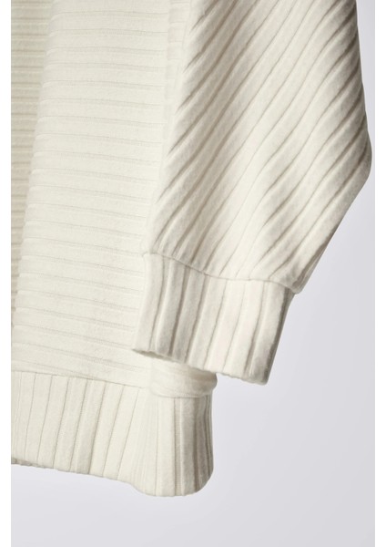 Büyük Beden Uzun Kollu Beli Lastikli Bisiklet Yaka Fitilli Kazak 615140