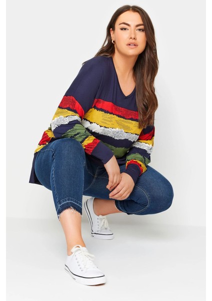 Büyük Beden V Yaka Çizgili Yanları Yırtmaçlı Uzun Kollu Bluz 303117 fırsatları