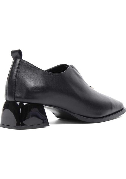 Kadın Siyah Kalın Topuklu Deri Klasik Ayakkabı indirimleri