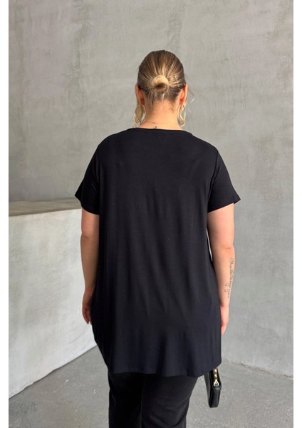 Büyük Beden Kısa Kollu Bisiklet Yaka Taş Işlemeli T-Shirt 302264