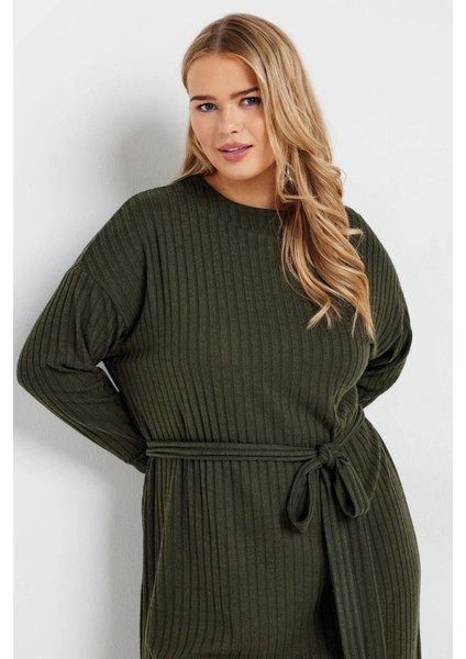 Büyük Beden Kuşaklı Düz Kesim Fitilli Uzun Kollu Astarsız Midi Elbise 322196 fiyatları
