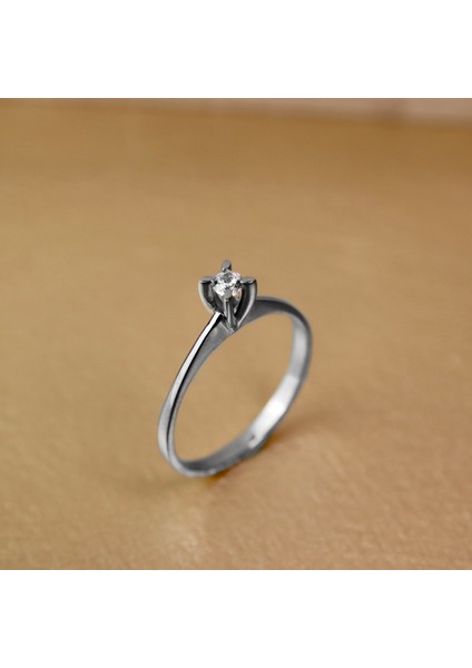 Badem Tırnak Pırlanta Modeli 925 Ayar Gümüş Tektaş Yüzük - Taş Çapı 3 Mm- 0,10 Ct