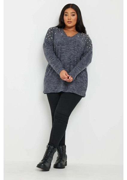 Büyük Beden V Yaka Uzun Kollu Omzu Boncuk Işlemeli Kazak 322302 fırsatları