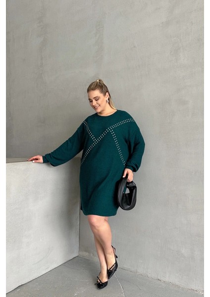 Büyük Beden Uzun Kollu Yumuşak Dokulu Taş Işlemeli Triko Elbise 285040 fırsatları