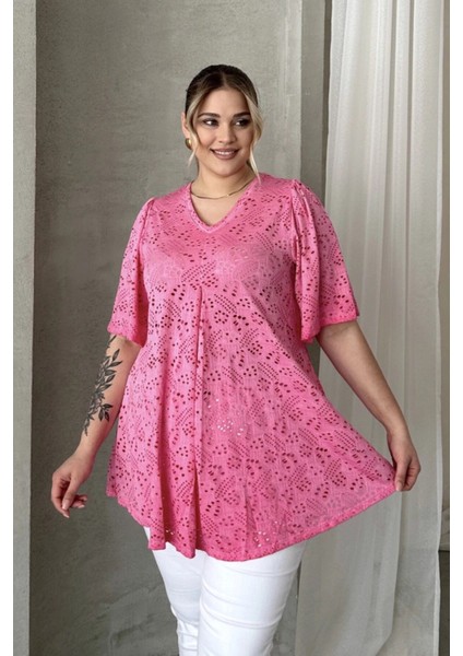 Büyük Beden V Yaka Kısa Kollu Dantel Detaylı Astarsız Bluz 302956