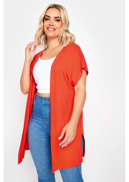 Büyük Beden Yırtmaç Detaylı Düğmesiz Esnek Kumaş Kısa Kollu Hırka 321906