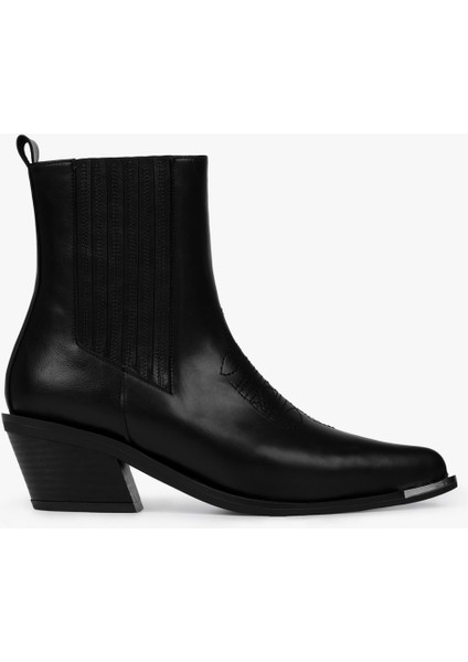 Kadın Stormi Siyah Cilt Kovboy Bot