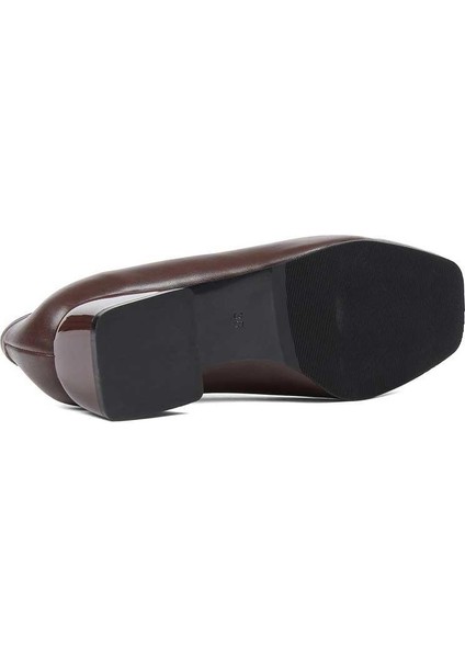 Kadın Kahverengi Tokalı Kalın Topuklu Deri Klasik Ayakkabı