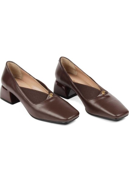 Kadın Kahverengi Tokalı Kalın Topuklu Deri Klasik Ayakkabı