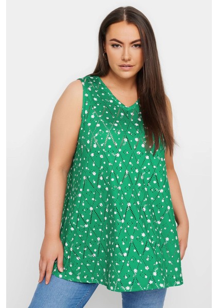 Büyük Beden V Yaka Dantel Detaylı Astarsız Sıfır Kollu Bluz 303246