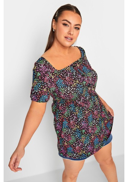 Büyük Beden Düğme Detaylı Kare Yaka Desenli Esnek Bluz 215848