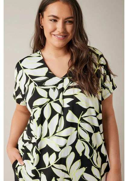 Büyük Beden V Yaka Kısa Kollu Yaprak Desenli Bluz 615244 fiyatları