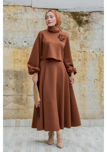 Yaka Çiçekli Puf Dalgıç Etekli Takım-Kahve