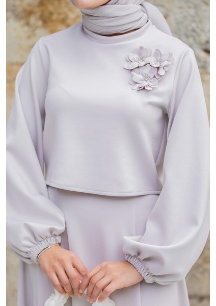 Yaka Çiçekli Puf Dalgıç Etekli Takım-Açıkgri fiyatları