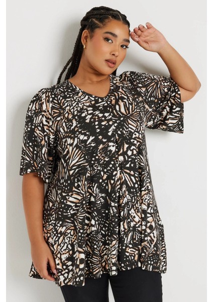 Büyük Beden V Yaka Ön Pileli Kısa Kollu Desenli Bluz 303725