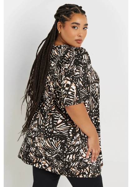 Büyük Beden V Yaka Ön Pileli Kısa Kollu Desenli Bluz 303725 indirimleri