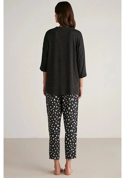 Yumuşak Dokulu V Yaka Kapri Kol Kadın Pijama Takım 9512 fırsatları