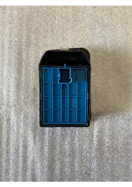 Fiat Fiorino Sol Ön Cam Düğmesi 735461275 modelleri