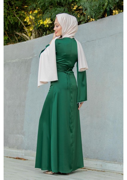 Kol ve Bel Taş Detaylı Saten Abiye-Zümrüt modelleri