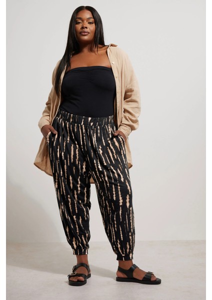 Büyük Beden Paçası Lastikli Likralı Esnek Kumaş Pantolon 145047 fiyatları