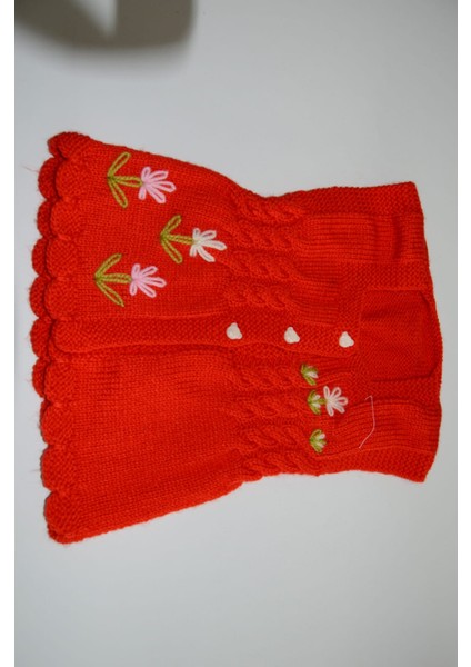 Bebek Yelek ve Patik Takımı – Kırmızı Çiçekli Desen 🌼 fiyatları