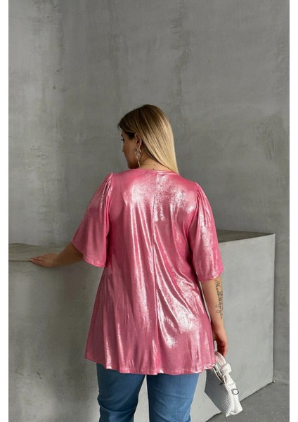 Büyük Beden V Yaka Kısa Kollu Parlak Görünümlü Bluz 303380