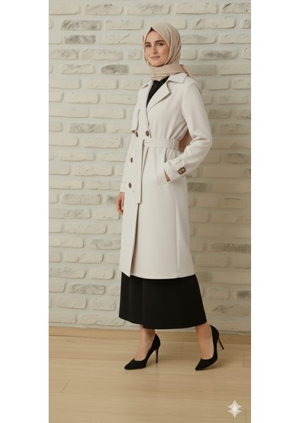 Bondit Kumaş Kuşaklı Düğmeli Cepli Kadın Trençkot