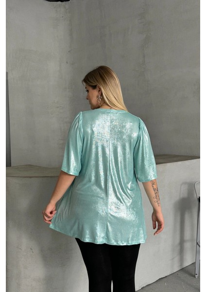 Büyük Beden V Yaka Kısa Kollu Parlak Görünümlü Bluz 303379