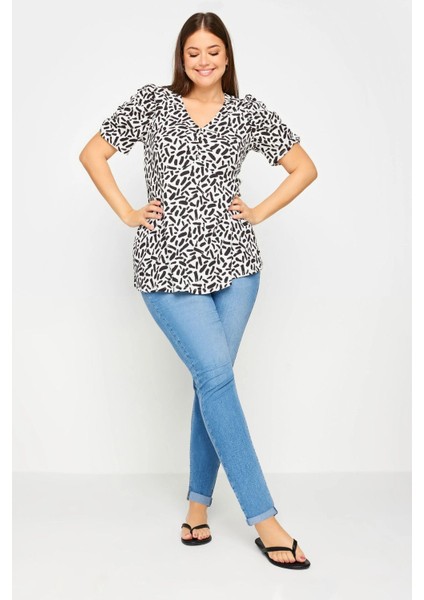 Büyük Beden V Yaka Kolları Drapeli Kısa Kollu Desenli Bluz 321725 fiyatları