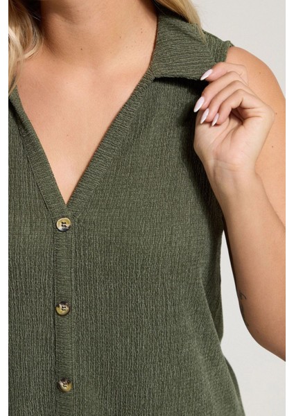 Büyük Beden V Yaka Sıfır Kol Önü Düğmeli Esnek Gömlek 322691 fırsatları