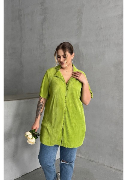 Büyük Beden Kısa Kollu Önü Düğmeli Fitilli Ince Gömlek 300738 indirimleri